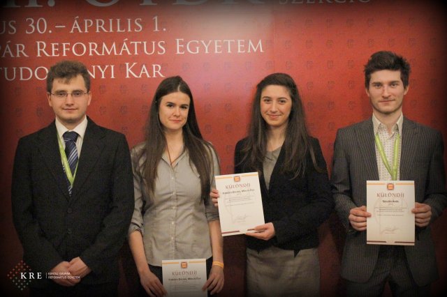 OTDK fal előtt készült képek